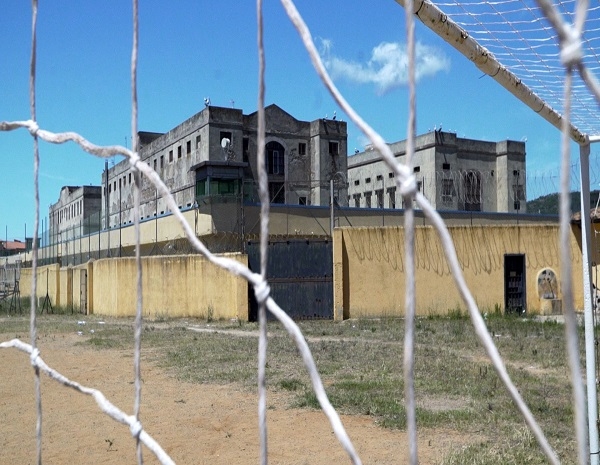 &#039;PORTO AZZURRO - UN CARCERE SOTTO SEQUESTRO&#039;, il primo documentario sulla rivolta del 1987 nel carcere dell&#039;Isola d&#039;Elba