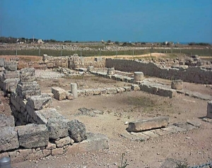 Gli scavi di Egnazia, un sito archeologico che racconta la storia della Puglia.