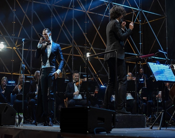 Achille Lauro, Teatro Arcimboldi martedì 7 dicembre – A Milano, con l’Orchestra Magna Grecia