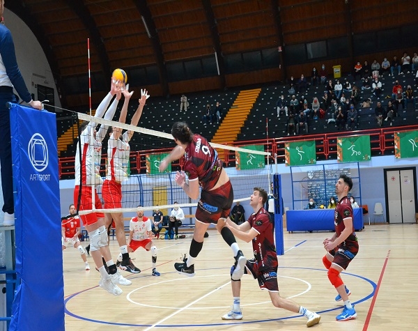 Volley Club Grottaglie: cuore e testa non bastano, passa il Bari