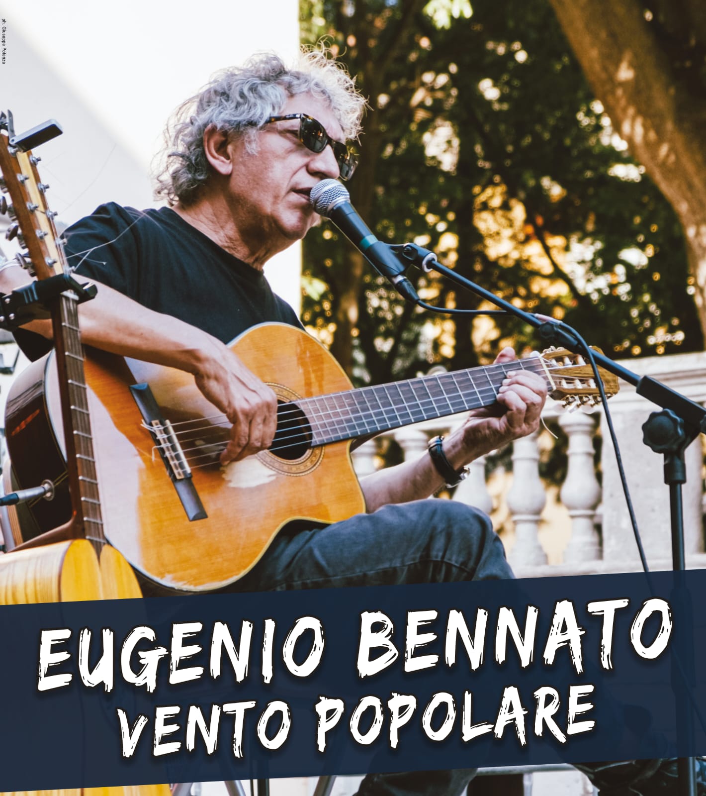 Domenica 3 settembre, Rotonda del Lungomare: Eugenio Bennato, Vento popolare