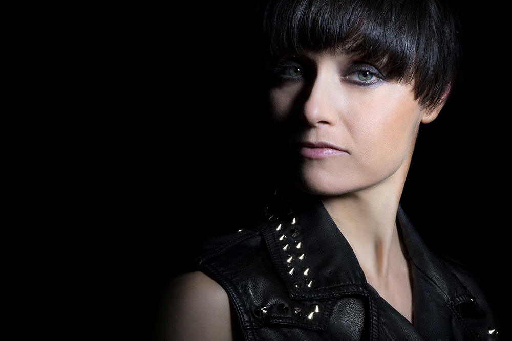 Venerdì 9 maggio alle 20:30, a Modena, Petra Magoni – “En-Chanter” in concerto