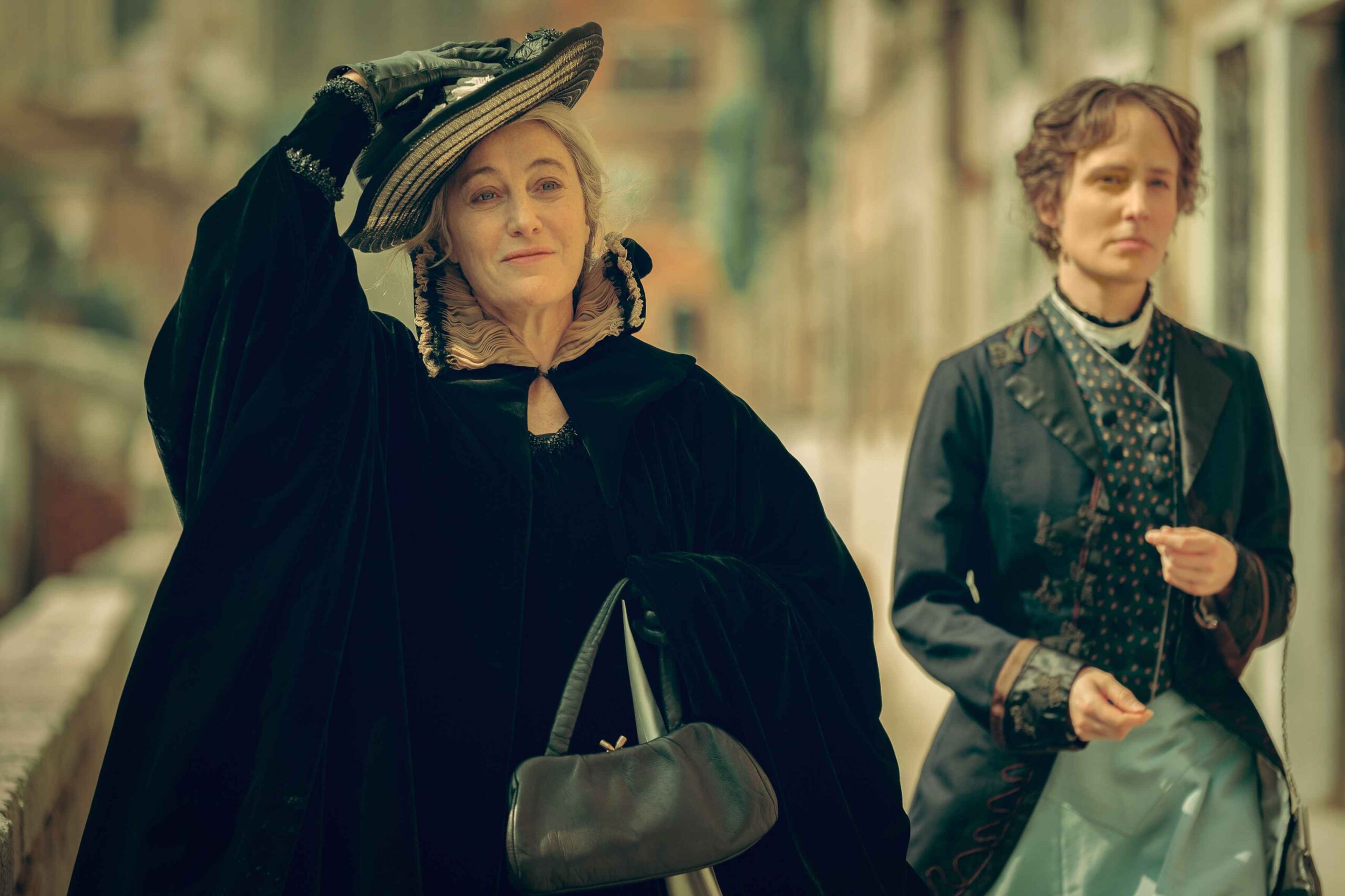 Il trailer di DUSE, il nuovo film di Pietro Marcello con Valeria Bruni Tedeschi