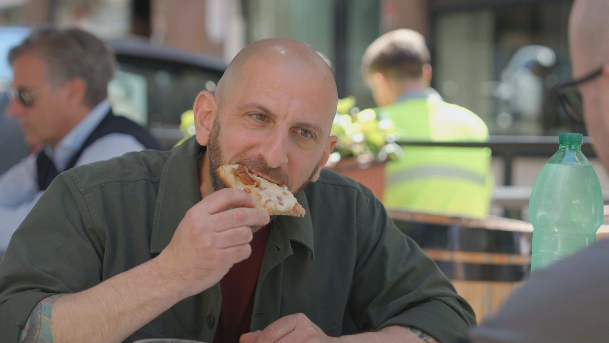 Su DMAX arriva “LA CHIAMAVANO PAUSA PRANZO” con FRANCHINO ER CRIMINALE