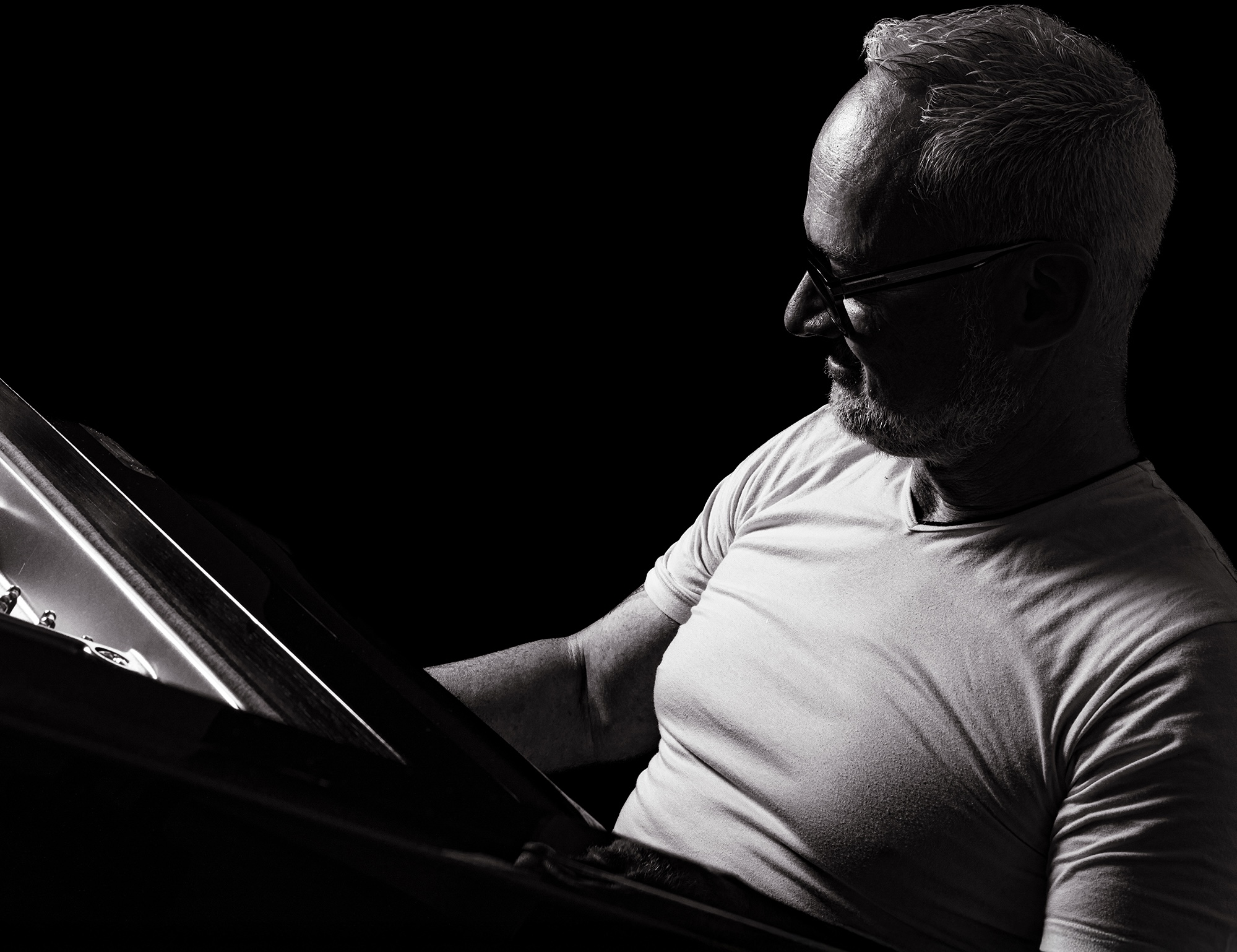 Marzio Mazzoleni: in radio il nuovo singolo “Suddenly in Your Eyes”